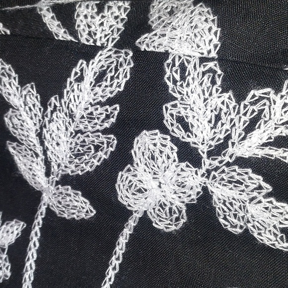 Principe embroidered Capri pants - Picture 2 of 8